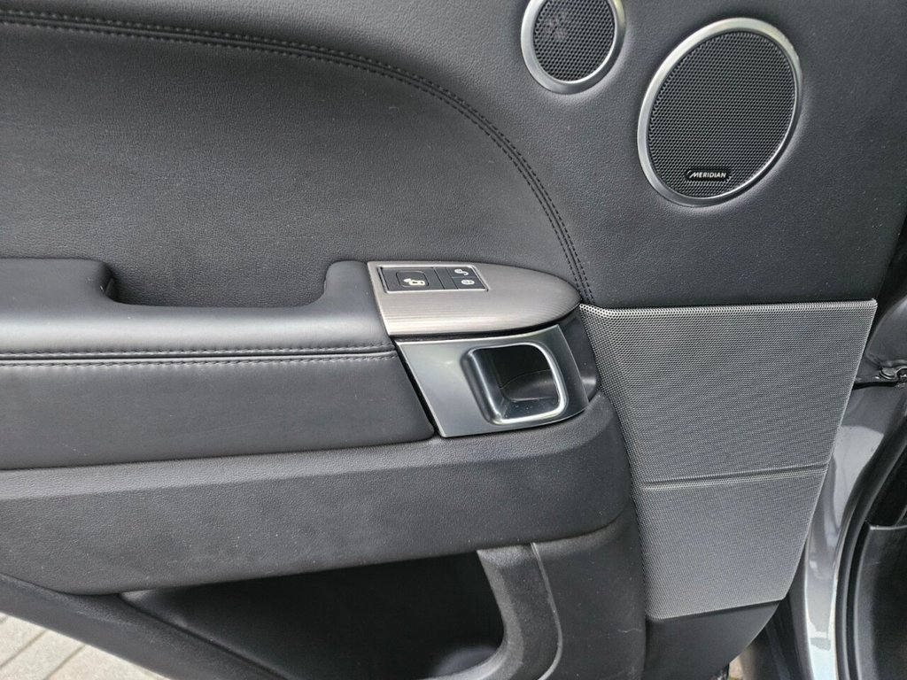 Used Land Rover Range Rover Sport 2018 for sale - 77399762: Photo 37