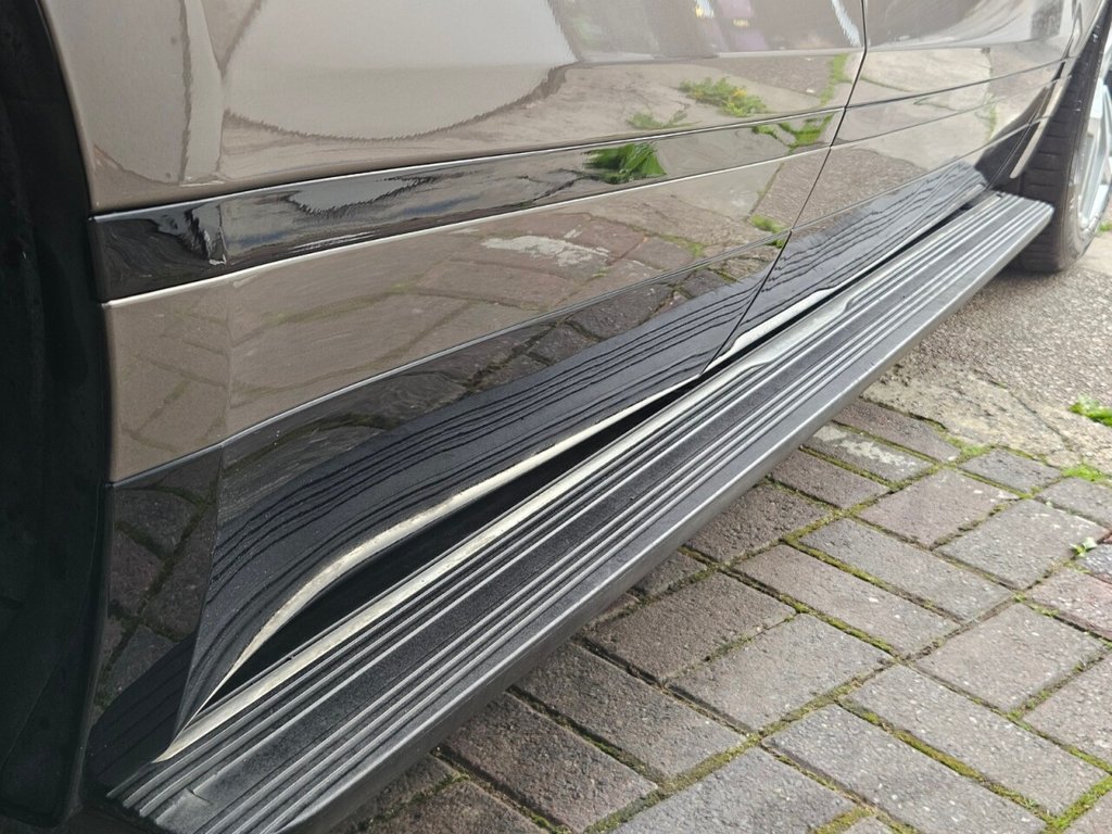 Used Land Rover Range Rover Velar 2017 for sale - 77152920: Photo 31