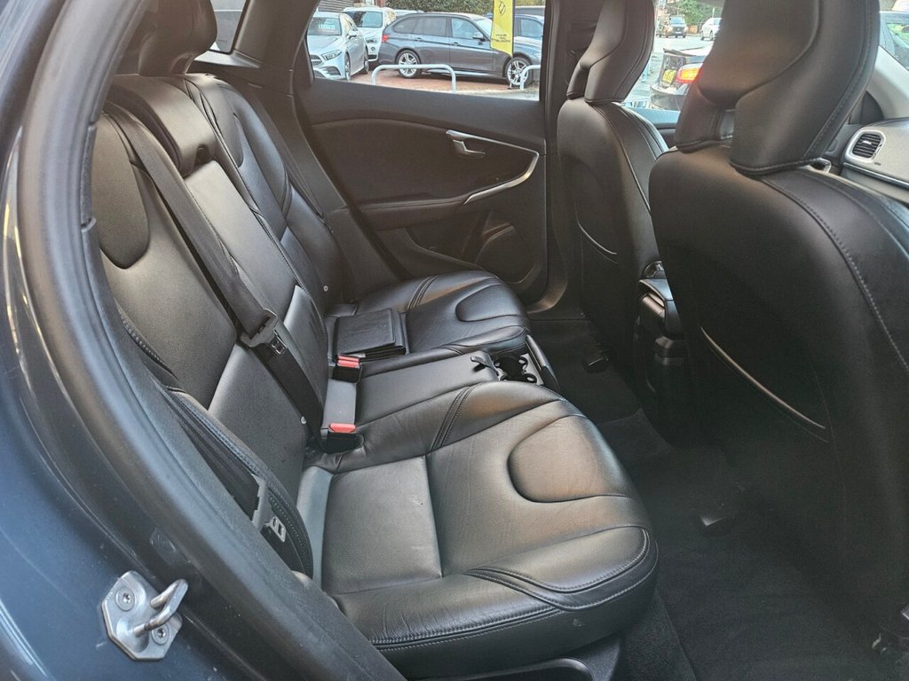 Used Volvo V40 2017 for sale - 76950316: Photo 18