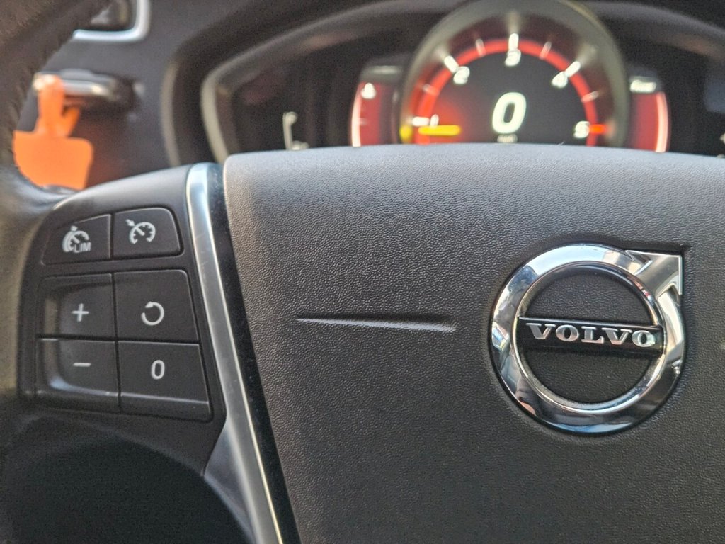 Used Volvo V40 2017 for sale - 76950316: Photo 33