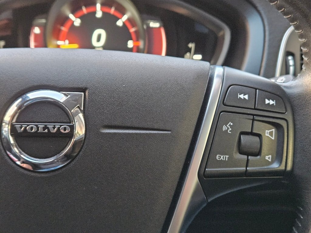 Used Volvo V40 2017 for sale - 76950316: Photo 34