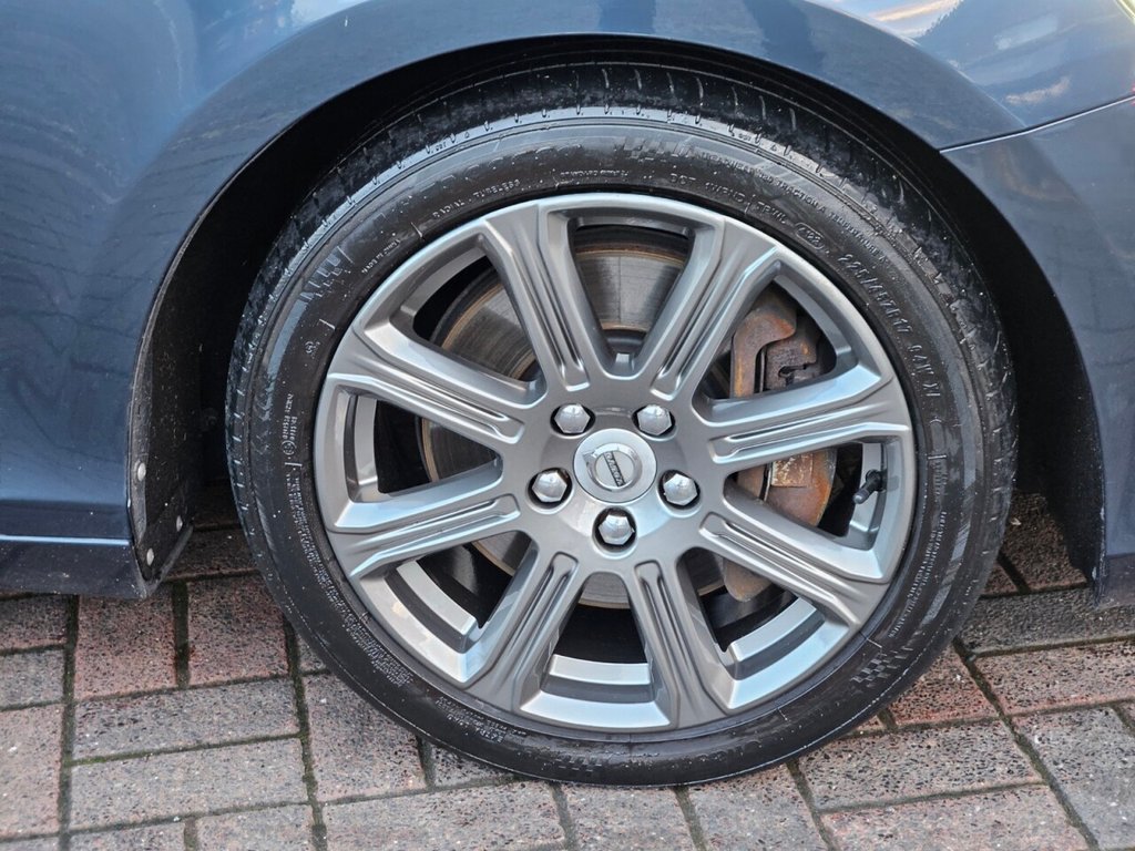 Used Volvo V40 2017 for sale - 76950316: Photo 41