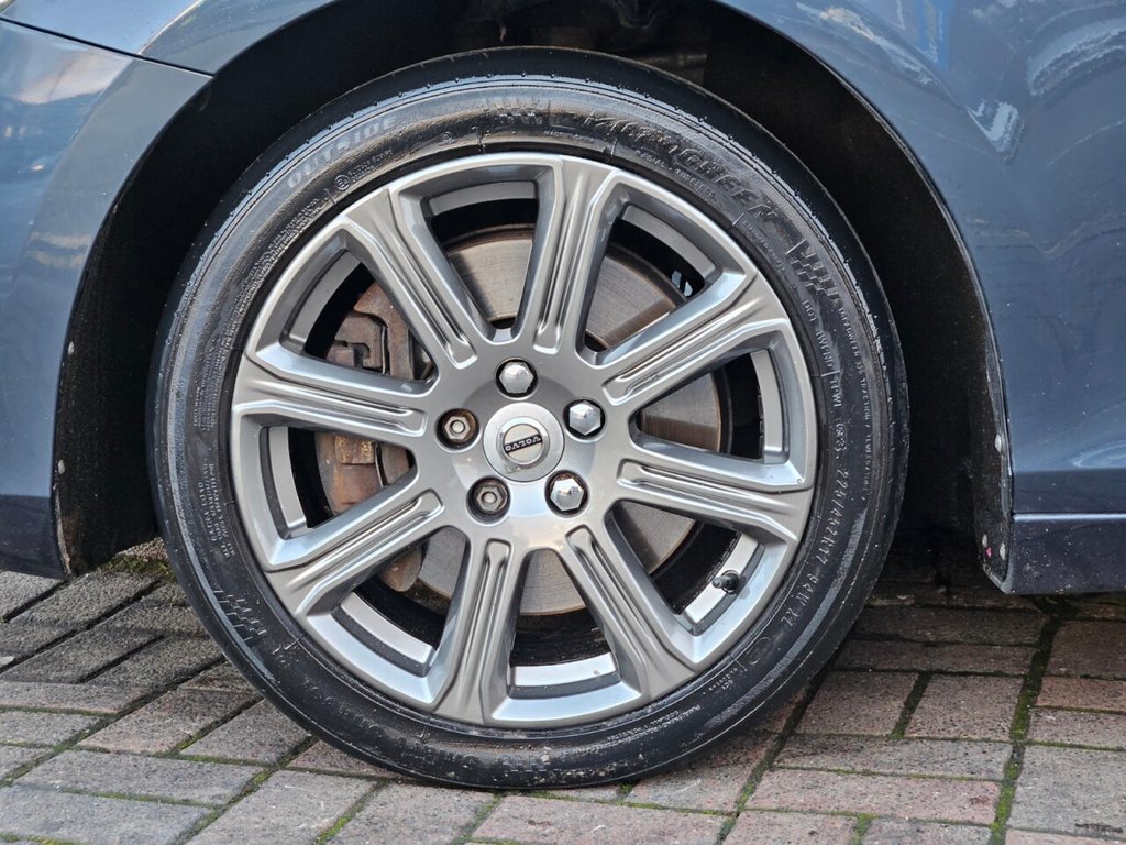 Used Volvo V40 2017 for sale - 76950316: Photo 42