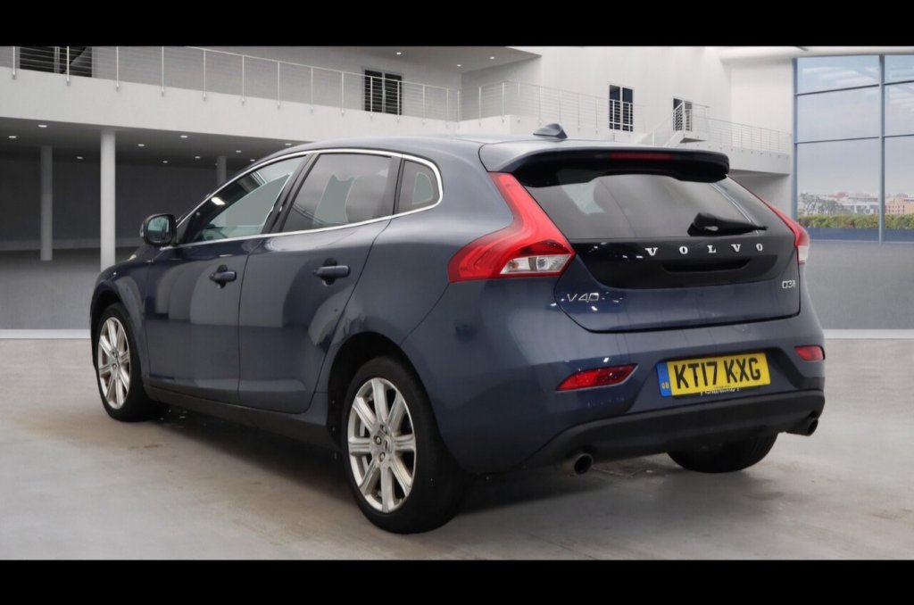 Used Volvo V40 2017 for sale - 76950316: Photo 6