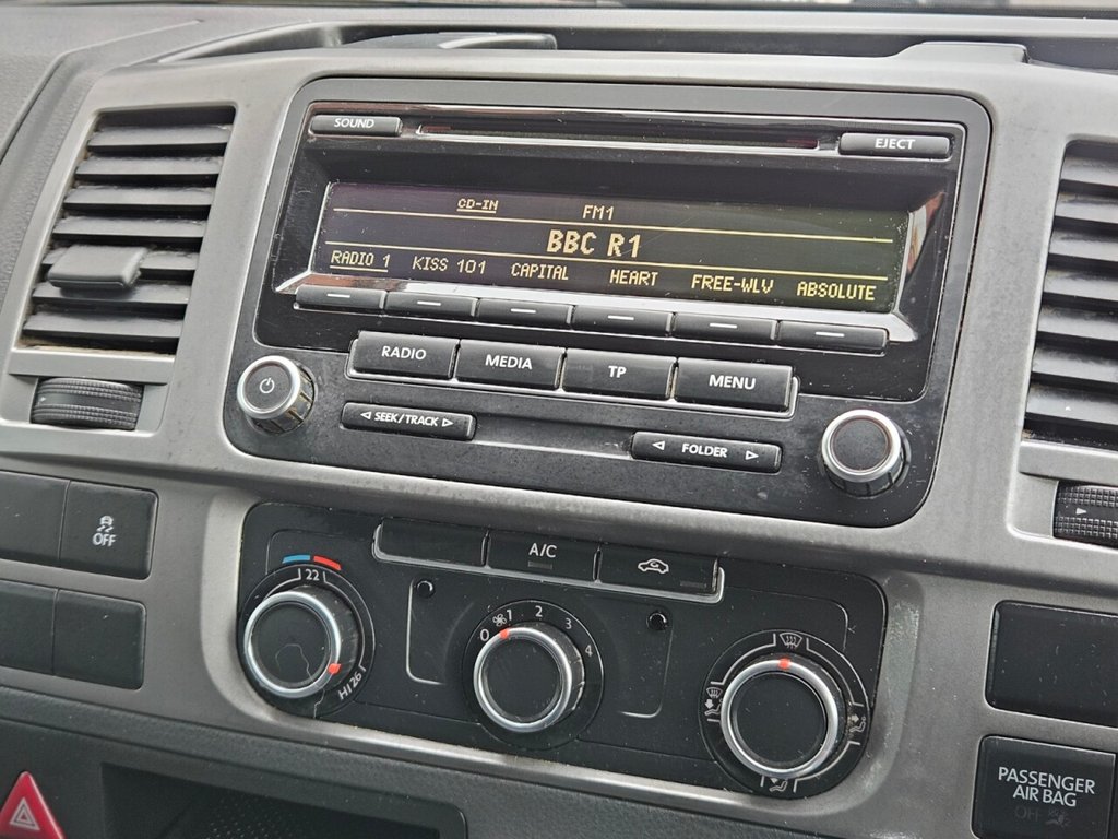 Used Volkswagen Transporter 2015 for sale - 76867203: Photo 18