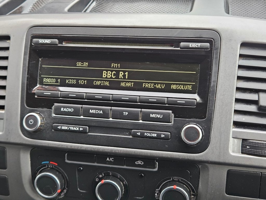 Used Volkswagen Transporter 2015 for sale - 76867203: Photo 20