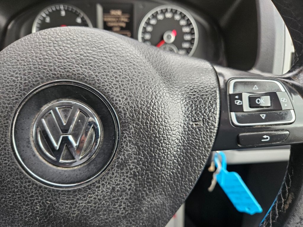 Used Volkswagen Transporter 2015 for sale - 76867203: Photo 21