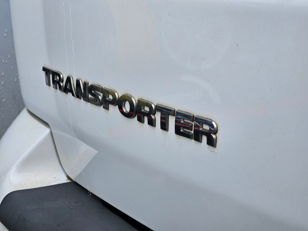 Used Volkswagen Transporter 2015 for sale - 76867203: Photo 30