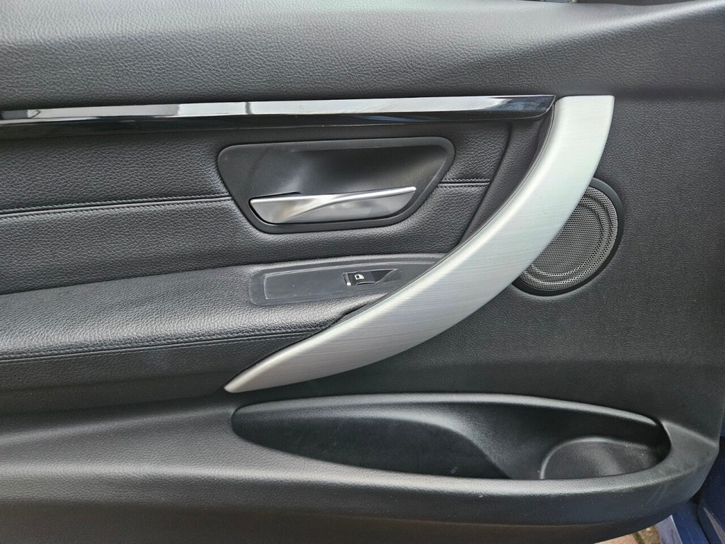 Used BMW 3 Series 2017 for sale - 76867344: Photo 31