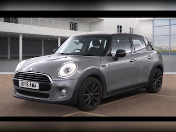 Used MINI Hatch 2018 for sale - 76867671: Photo