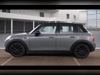 Used MINI Hatch 2018 for sale - 76867671: Photo