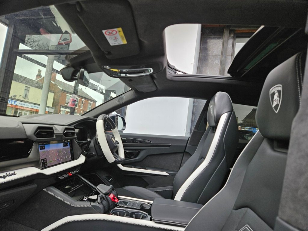 Used Lamborghini Urus 2025 for sale - 77521236: Photo 19