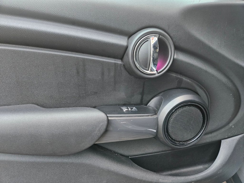 Used MINI Hatch 2018 for sale - 76950325: Photo 19