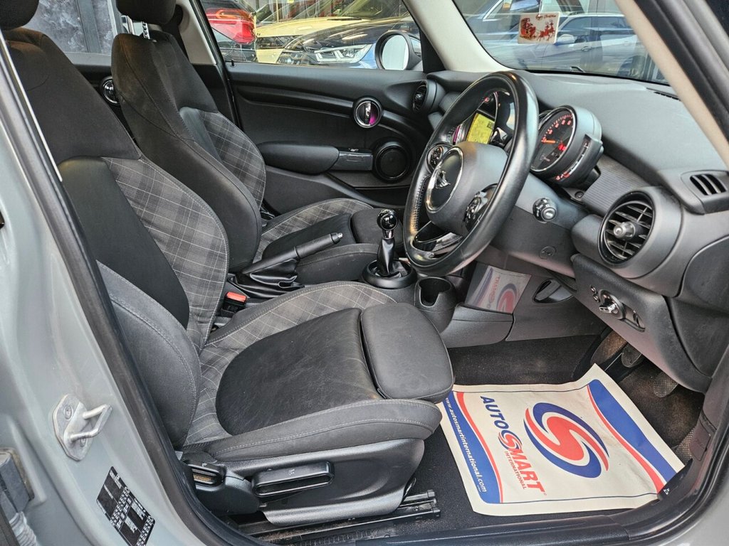 Used MINI Hatch 2018 for sale - 76950325: Photo 7