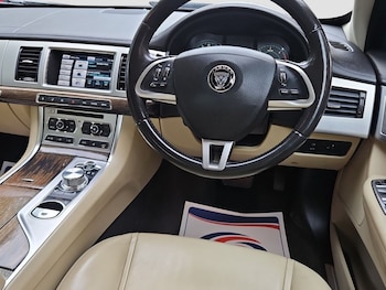 Used Jaguar XF 2015 for sale - 78702359: Photo