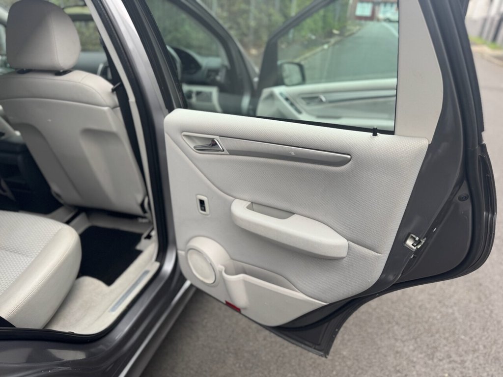 Used Mercedes-Benz A-Class 2011 for sale - 78200303: Photo 43