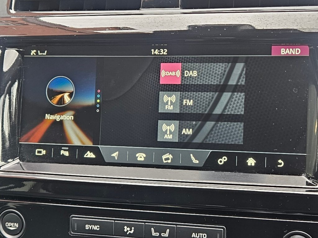 Used Land Rover Discovery 2017 for sale - 77780256: Photo 39