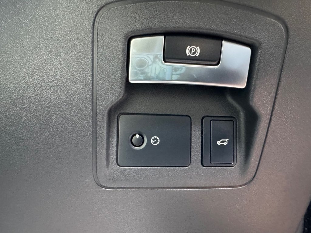 Used Land Rover Range Rover Velar 2017 for sale - 77780380: Photo 24