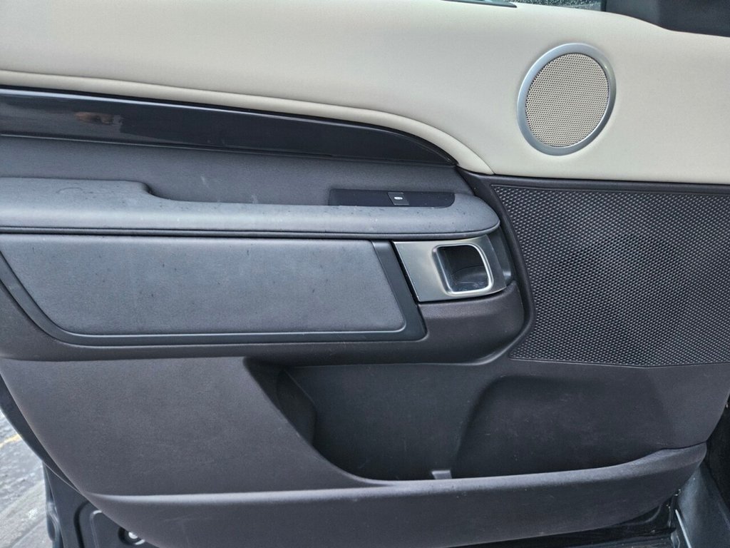 Used Land Rover Discovery 2017 for sale - 76867567: Photo 40