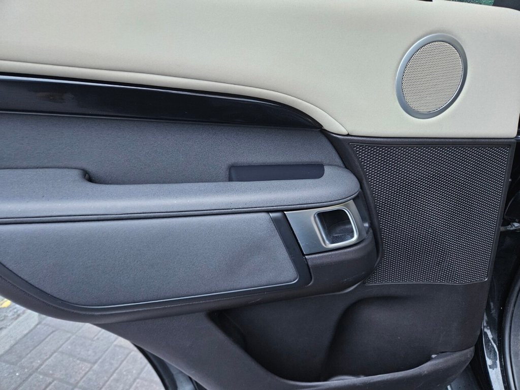 Used Land Rover Discovery 2017 for sale - 76867567: Photo 41