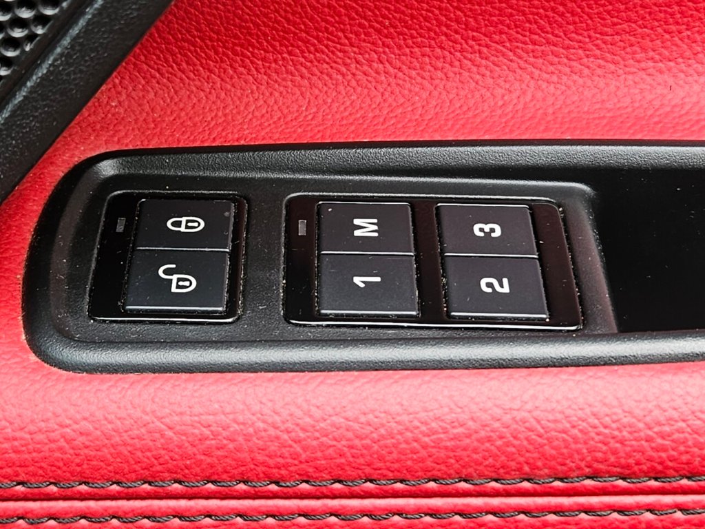 Used Jaguar XE 2016 for sale - 77088961: Photo 29