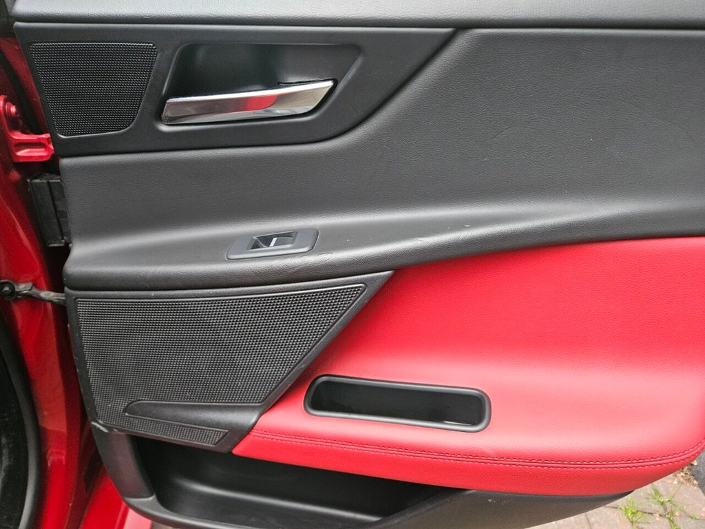 Used Jaguar XE 2016 for sale - 77088961: Photo 44