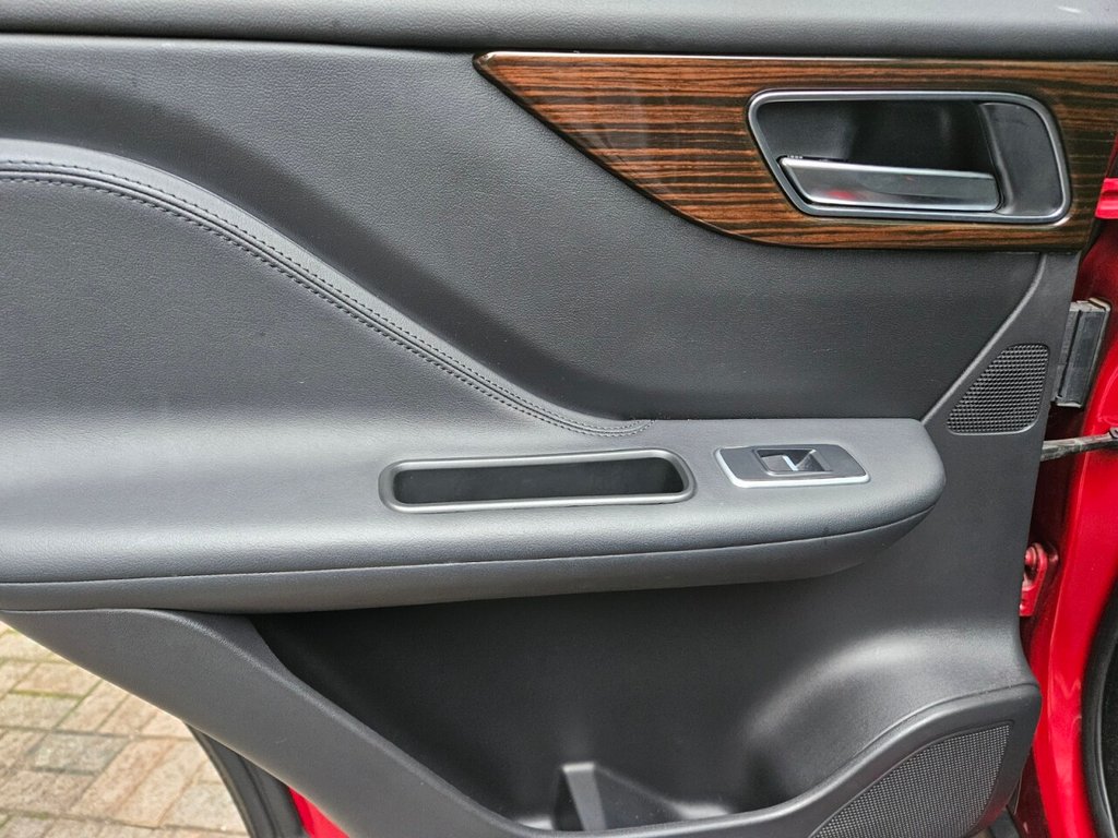 Used Jaguar F-Pace 2018 for sale - 77739688: Photo 16