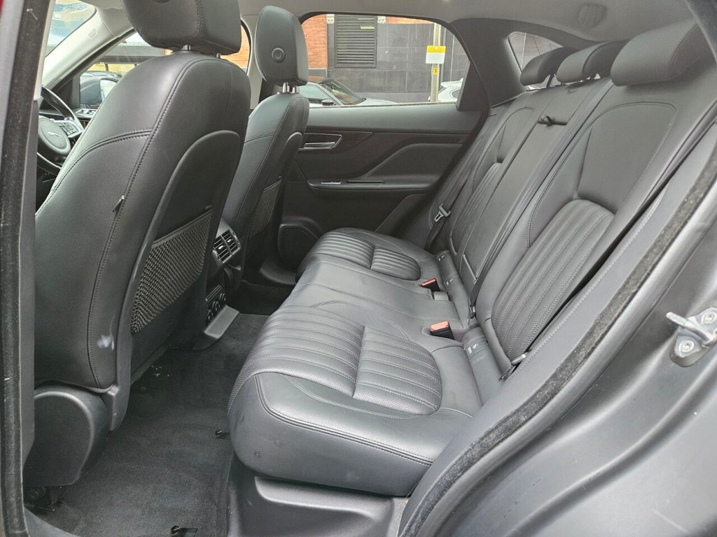Used Jaguar F-Pace 2018 for sale - 77739688: Photo 18