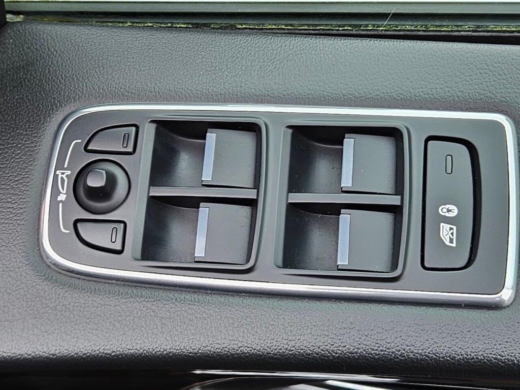 Used Jaguar F-Pace 2018 for sale - 77739688: Photo 25