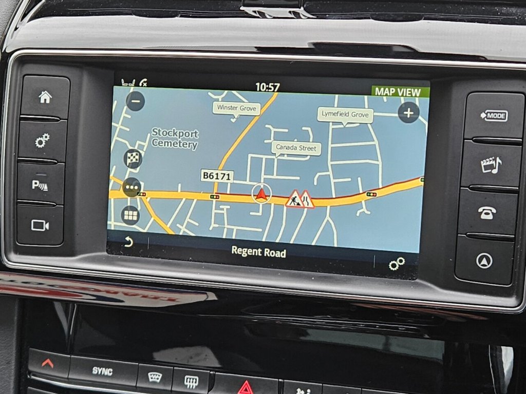 Used Jaguar F-Pace 2018 for sale - 77739688: Photo 36