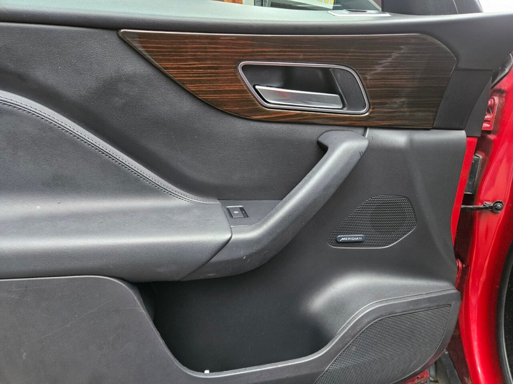 Used Jaguar F-Pace 2018 for sale - 77739688: Photo 41