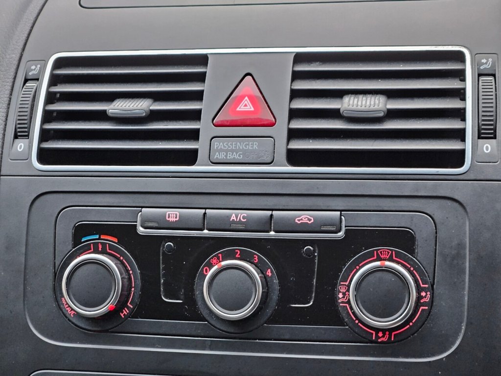 Used Volkswagen Touran 2013 for sale - 77096731: Photo 37