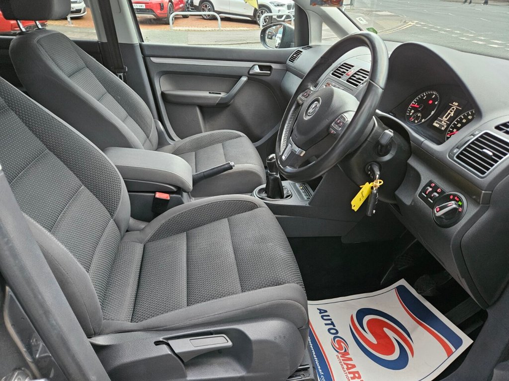 Used Volkswagen Touran 2013 for sale - 77096731: Photo 7