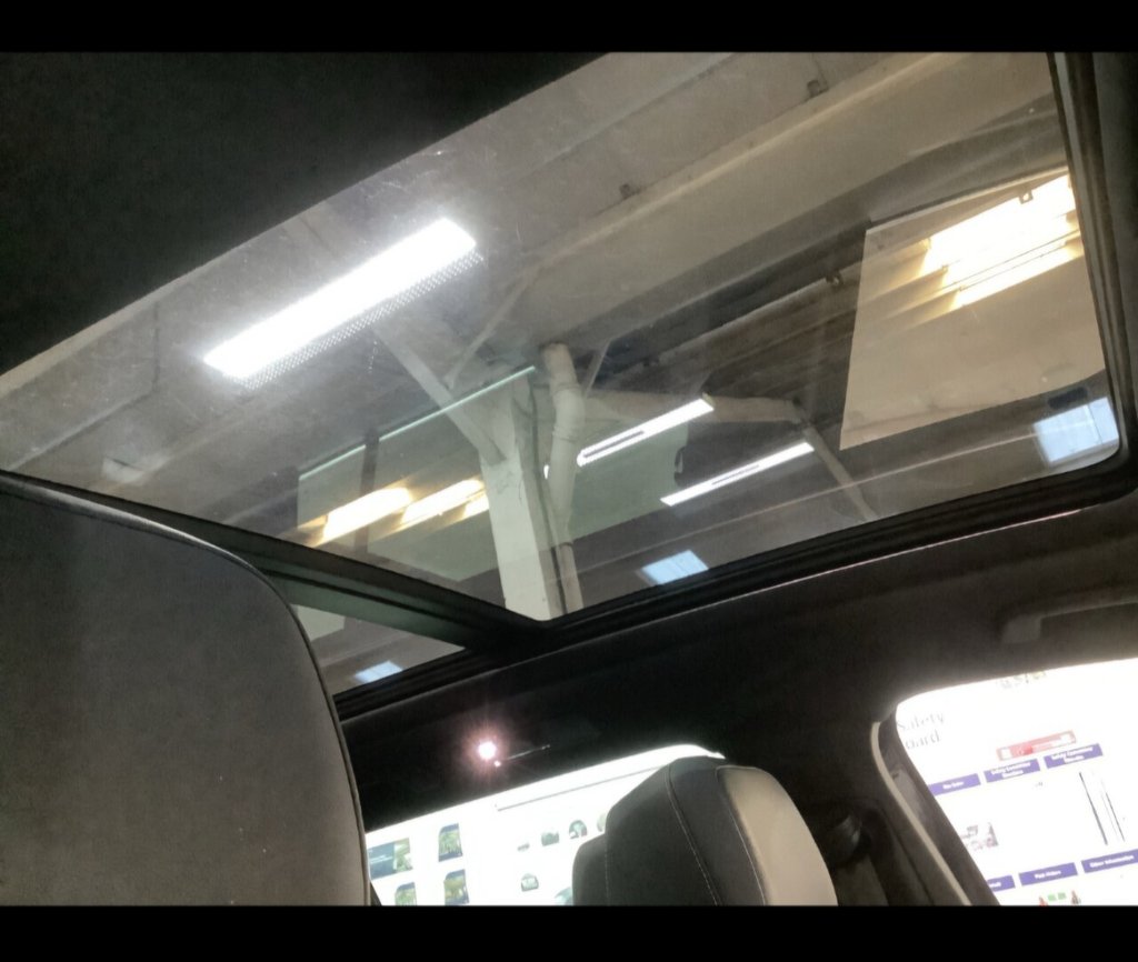 Used Volkswagen Tiguan 2017 for sale - 76950160: Photo 9