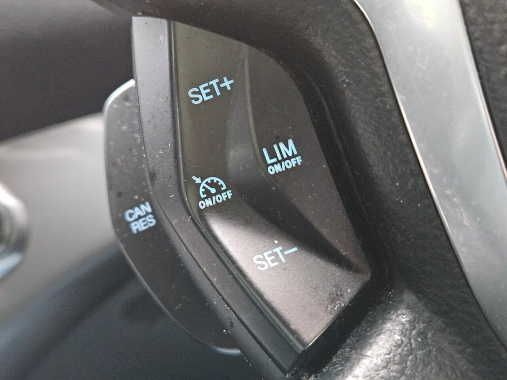 Used Ford C-Max 2014 for sale - 77020472: Photo 17