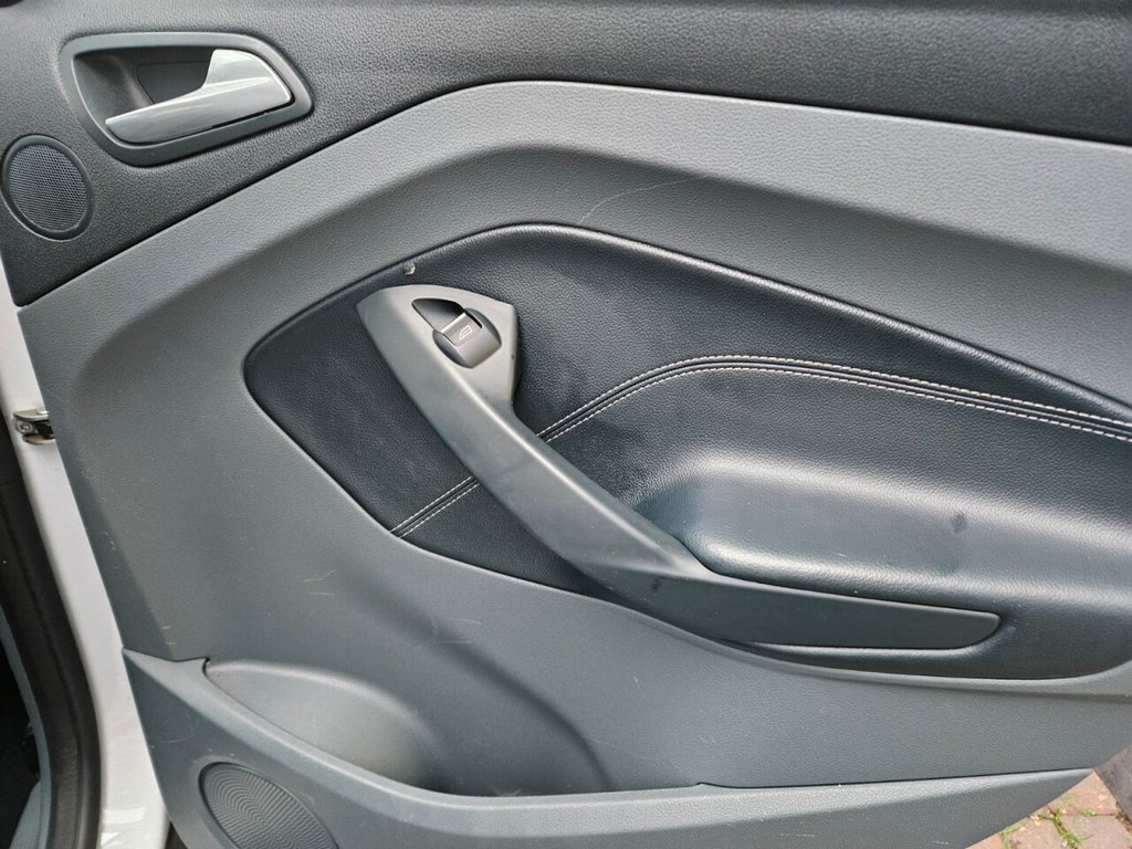 Used Ford C-Max 2014 for sale - 77020472: Photo 22