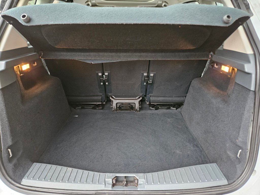 Used Ford C-Max 2014 for sale - 77020472: Photo 23