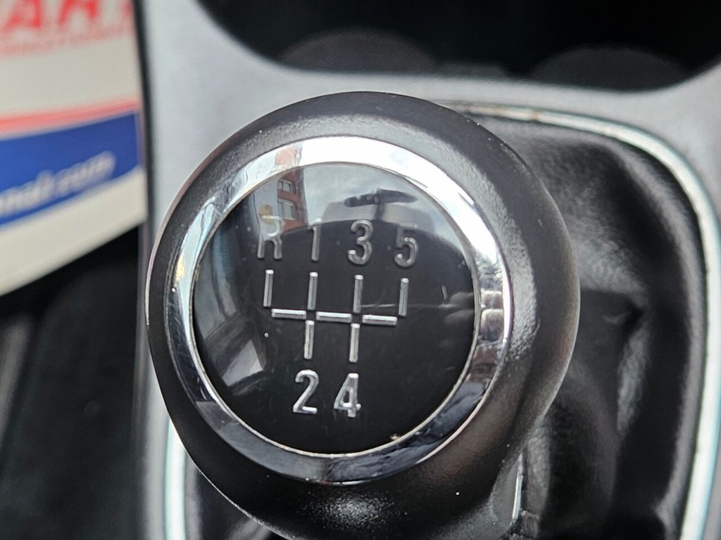 Used Vauxhall Corsa 2015 for sale - 76867663: Photo 28