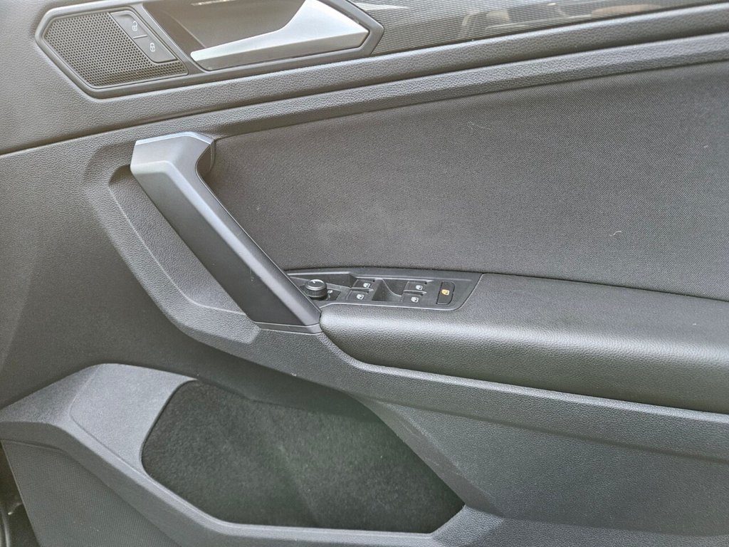 Used Volkswagen Tiguan 2018 for sale - 77399757: Photo 38