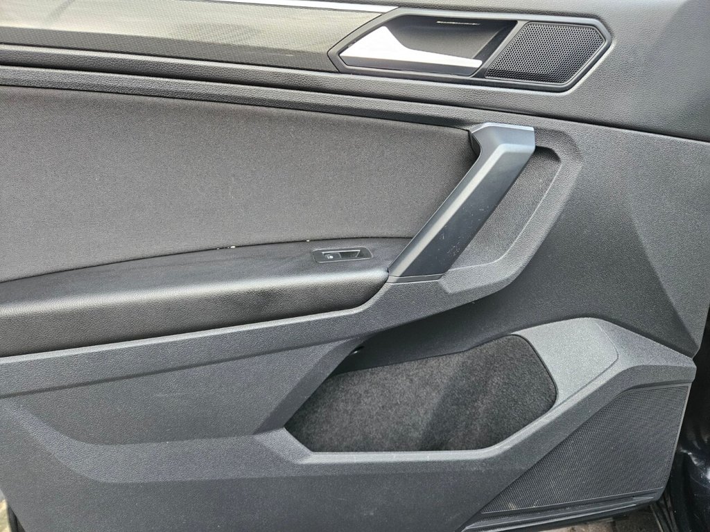 Used Volkswagen Tiguan 2018 for sale - 77399757: Photo 41