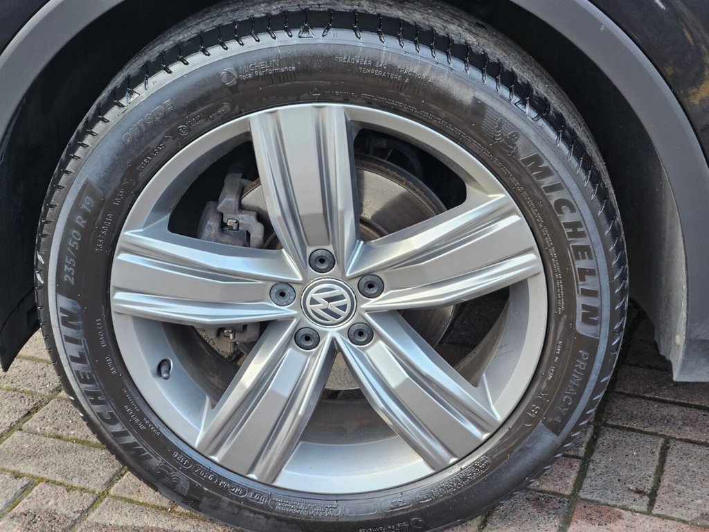 Used Volkswagen Tiguan 2018 for sale - 77399757: Photo 43