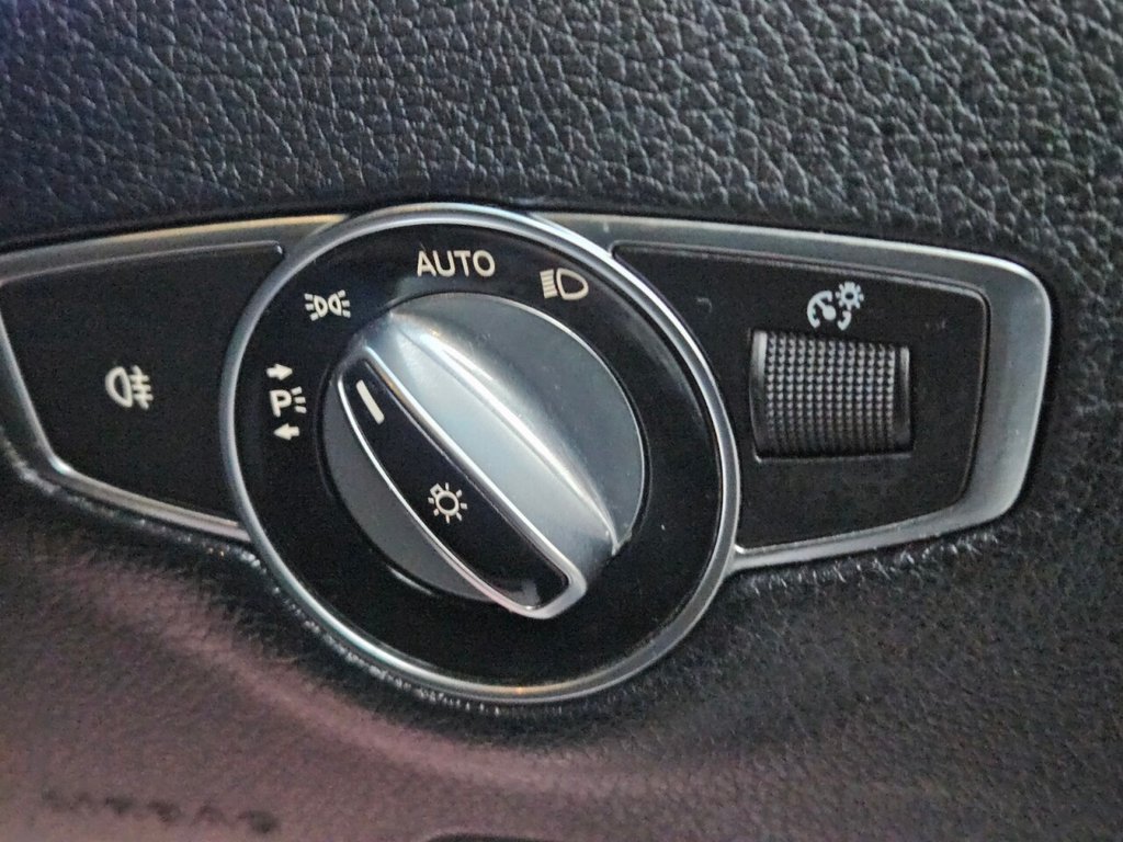 Used Mercedes-Benz E Class 2017 for sale - 76867389: Photo 29