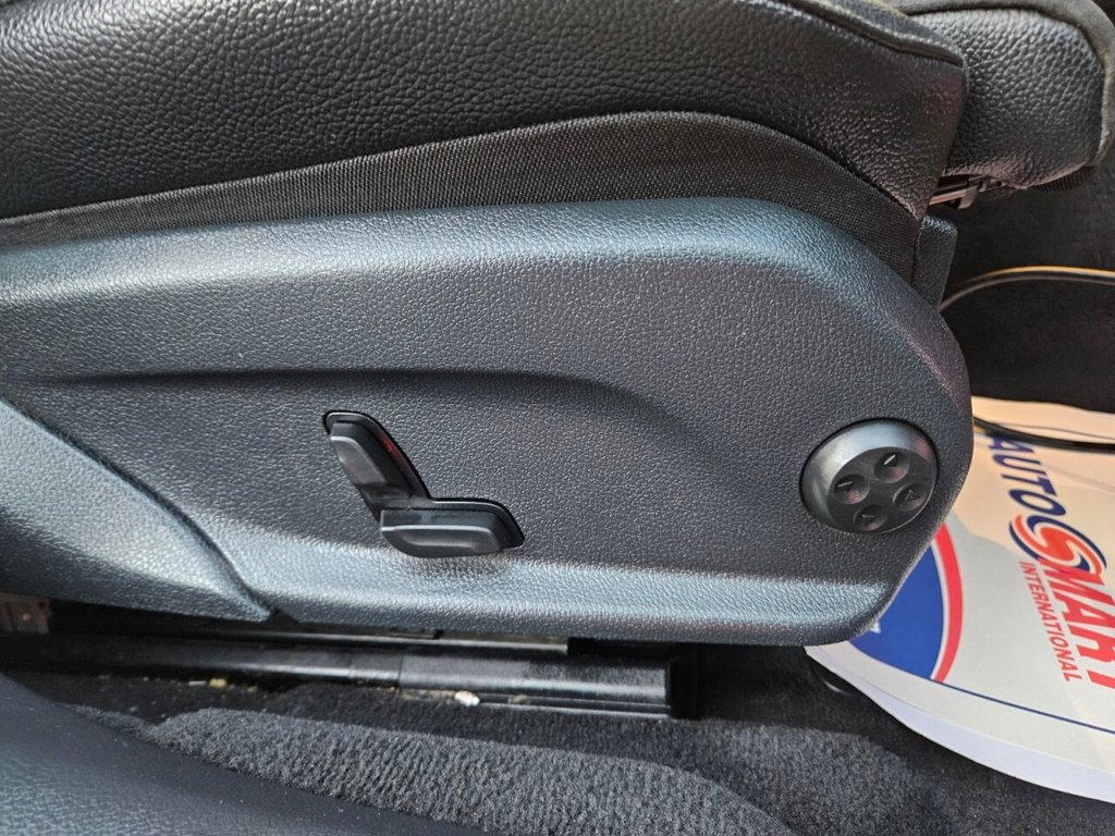 Used Mercedes-Benz E Class 2017 for sale - 76867389: Photo 35