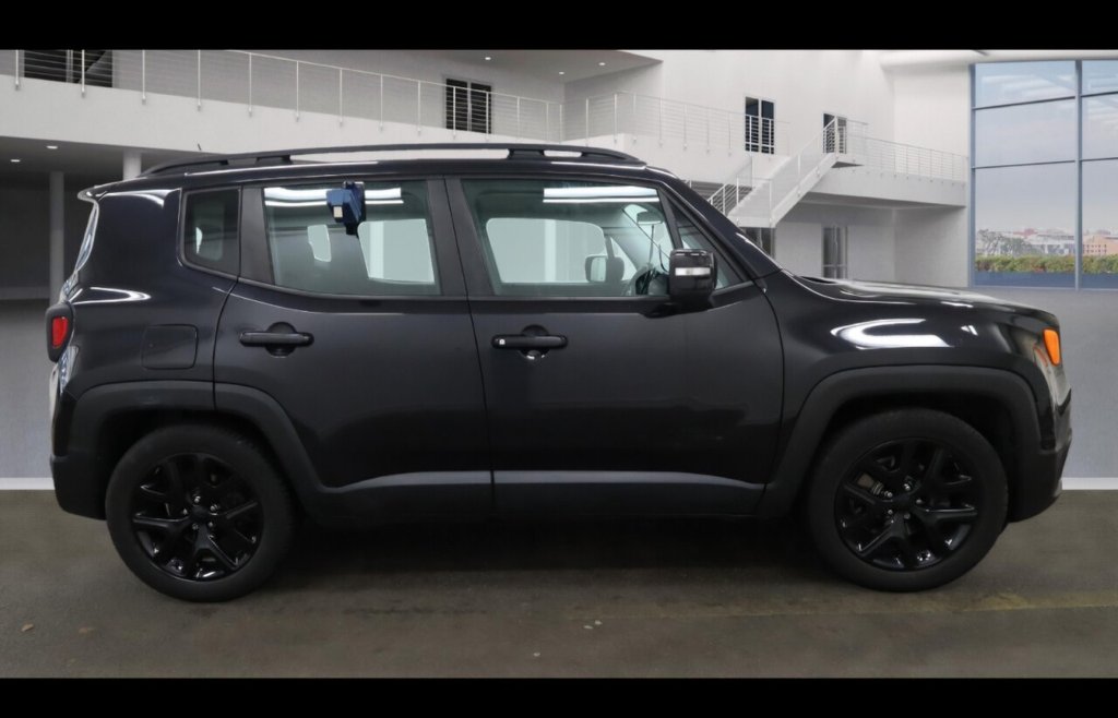 Used Jeep Renegade 2016 for sale - 76867650: Photo 3