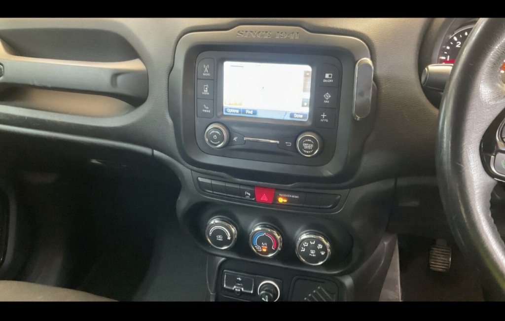 Used Jeep Renegade 2016 for sale - 76867650: Photo 9