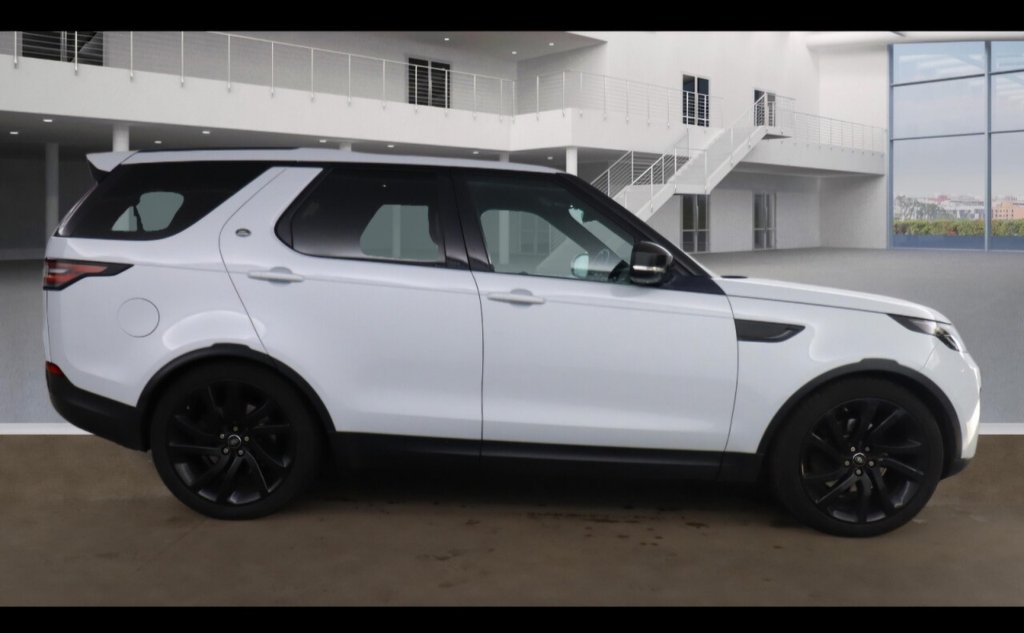 Used Land Rover Discovery 2017 for sale - 77891108: Photo 3