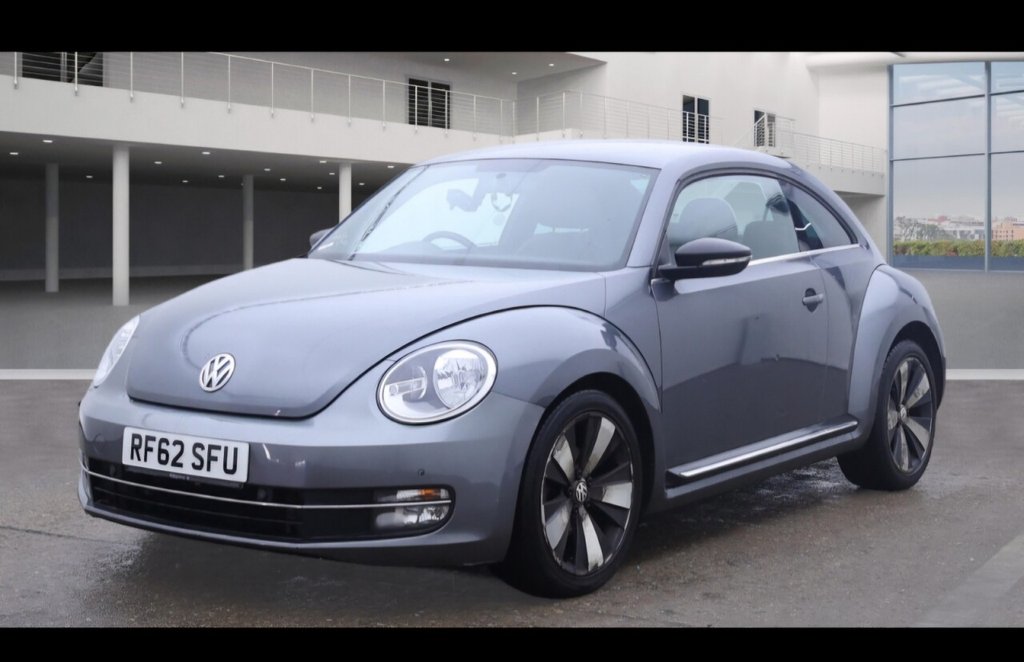 Used Volkswagen Beetle 2013 for sale - 76867614: Photo 2