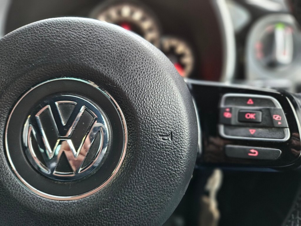 Used Volkswagen Beetle 2013 for sale - 76867614: Photo 25