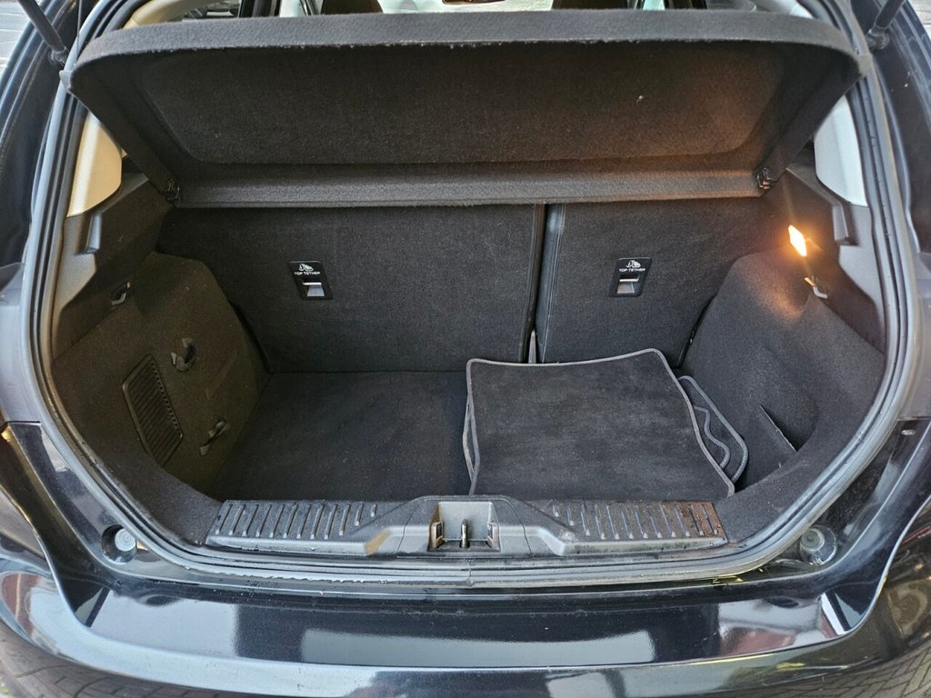 Used Ford Fiesta 2019 for sale - 76867200: Photo 37