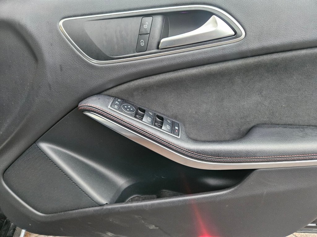 Used Mercedes-Benz A-Class 2016 for sale - 76867365: Photo 10